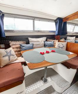 Nuit Insolite sur un Bateau au Cœur de Bordeaux - 4