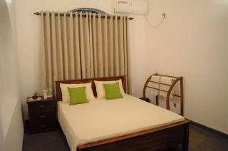 Hotel Mohini Lounge - - 9