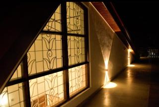 Hotel Mohini Lounge - - 7