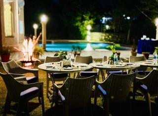 Tata Vista Resort, Vrindavan - #big swimming pool #luxury rooms #gardens #playing zone #away from city hustle - Vrindāvan - 4