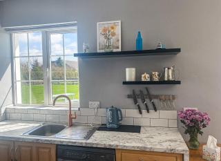 Hilltop Haven Kilmore by Trident Holiday Homes - Kilmore - 7
