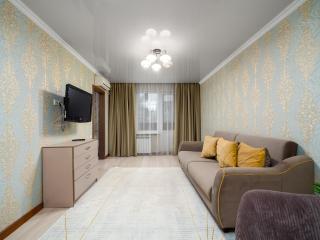 Квартира Светлая 2-к рядом с Аэровокзалом - 0