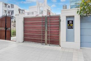Collection O Sector 51 Noida - 1