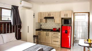 Sunbird Self-Catering Unit 10 - Richards Bay - 4