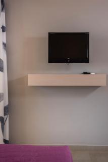 Kavos Hotel & Suites - 5