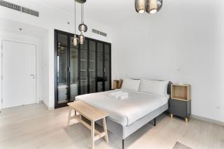 2BR with Marina Views - Near JBR Beach & Dubai Eye - 1