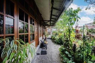 OYO 92572 Mountain View Homestay - Manado - 9