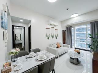Modern 1BR w Exclusive Pool Access - Lapu Lapu City - 9
