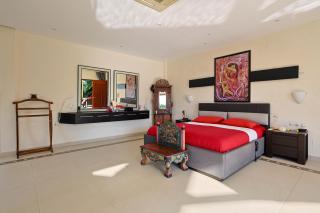 The Diamond House, Pool & Jacuzzi with Panoramic Views - - 5