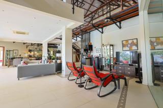 The Diamond House, Pool & Jacuzzi with Panoramic Views - - 3