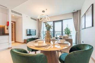 High Rise Apartment with Direct Access to Marina Walk, Near JBR, Marina Mall and Dubai Dining Hotspots, VIDA Residences, Dubai Marina by Deluxe Holiday Homes - 1