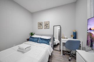 Bright Private Room Near Beaches, Public Transit - Boston - 9
