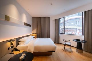 SFEEL设计师酒店Designer Hotel乐山大佛上中顺店 - 1