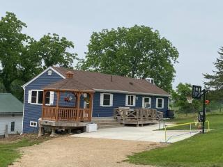The Farmhouse with upper and lower lodging - 0