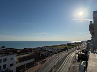 Brightons Boudoir - Brighton & Hove - 8