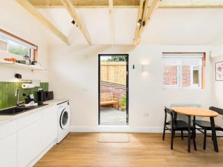 Modern 1Bed Studio with Parking Leamington Spa Pass the Keys - Leamington Spa - 6