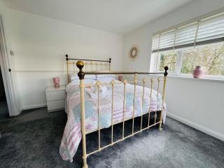 Wintons Farmhouse - Hambrook - 6