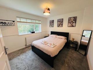 Wintons Farmhouse - Hambrook - 4