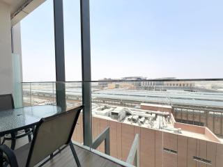 Stylish 1BR Oasis 2, Masdar City - 2