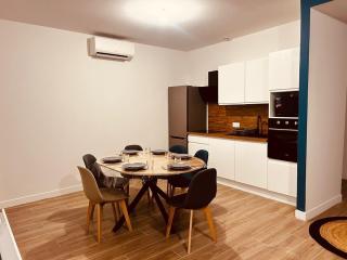 Au pied de la cathédrale - 4