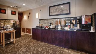 Days Inn by Wyndham Airdrie - Airdrie - 1