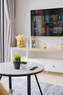 Chiy APT - Căn hộ dịch vụ cao cấp Vinhomes Skylake HaNoi - Hanoi - 1