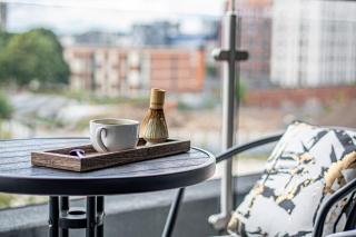 Leeds City Centre 2BR Apartment - Luxury Stay with Private Terrace - Leeds - 4