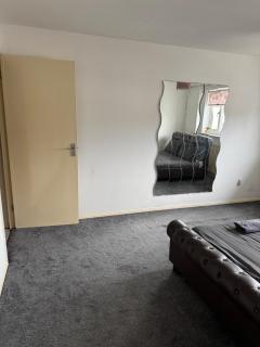 Peaceful 3 bedroom house close to Newcross hospital Wolverhampton - Fallings Park - 6