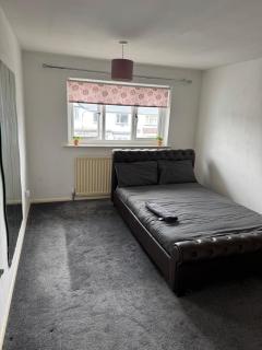 Peaceful 3 bedroom house close to Newcross hospital Wolverhampton - Fallings Park - 5