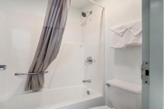 Lonestar Inn & Suites, Erick OK Hwy 40 BY OYO - 8