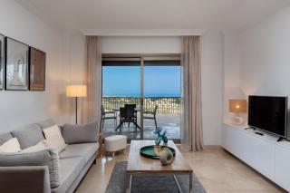 2-Bedroom Apartment in Señorio de Cifuentes - Estepona - 4