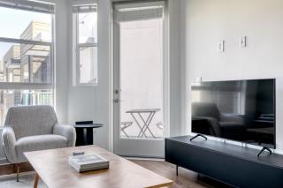 Blueground Mission Valley East pool nr Riverwalk SAN-17 - 9