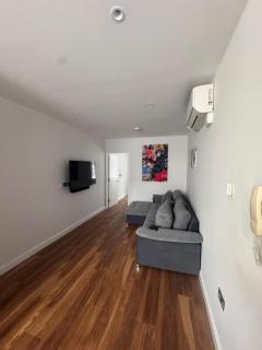 Stunning, newly refurbished flat - London - 0