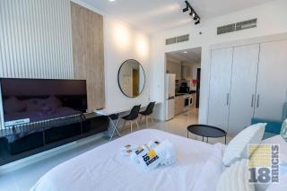 18 Bricks Spacious Studio Apartment Carson 404 - Dubai - 4