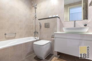 18 Bricks Spacious Studio Apartment Carson 404 - Dubai - 2