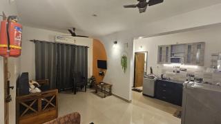 Cozy Beachside Stay - 8