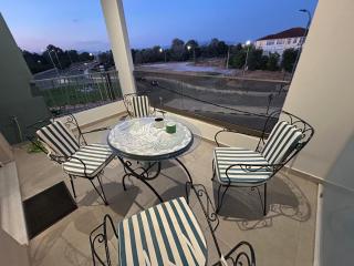 The Circle Point Apartment - Larisa - 4
