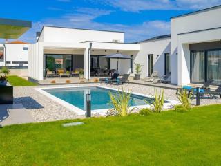 Elegant Lake Balaton Villa - Balatonudvari - 7