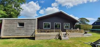 Finse woning nabij groot meer - Rohel - 0