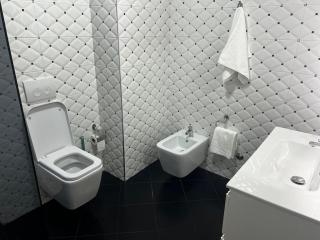 Denis room - - 5