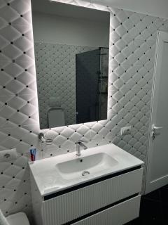 Denis room - - 1