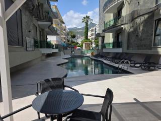 200 meters from sea in Heart of ALANYA in 5 star complex - Alanya - 2