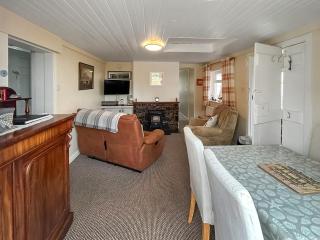 Fishermans Croft Holiday Cottage - East Barcloy - 6