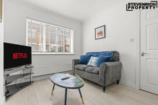 Long Stay Swindon Comfy 3Bed House 6Guests WiFi - Swindon - 7