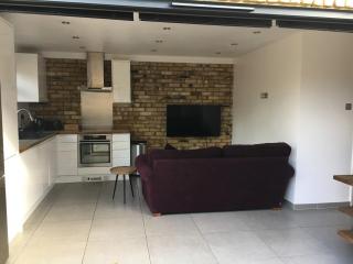 Wingfield Garden Suite - 6