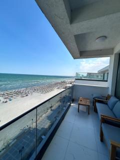 Lunaria- AJ Signature Stay - 3