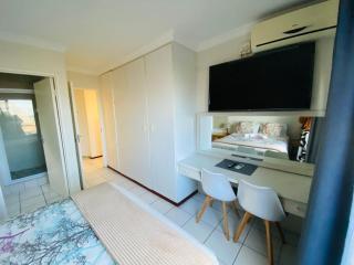 66 The Shades Umhlanga - Durban - 6
