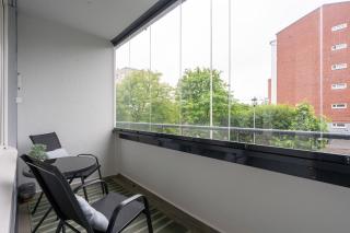 Spacious 1BR Downtown Apartment with Private Balcony - Jyväskylä - 7