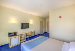 Aurora Inn Estevan - Estevan - 4