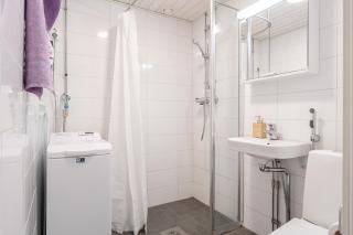 Comfy Studio Apt in Prime Downtown Location - 6